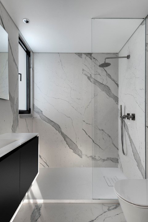 KIMHI DORI -  עיצוב תאורה במקלחת בבית פרטי